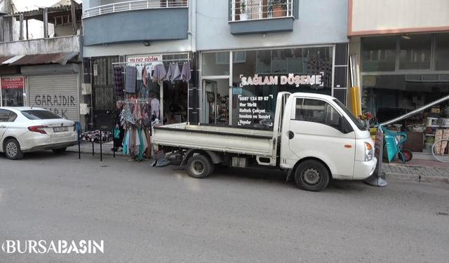 Bursa Osmangazi'de Servis Minibüsü 2 Yaya Çarptı