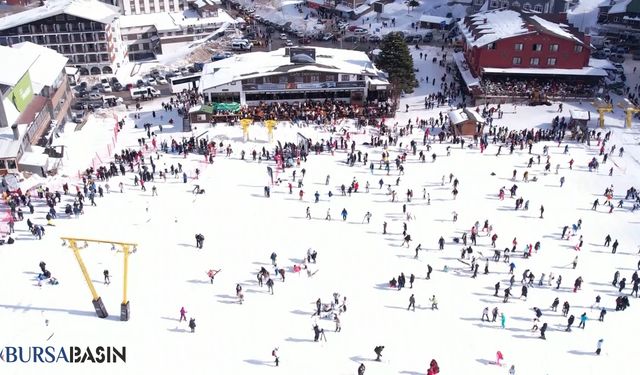 Yarıyıl Tatilinin Son Gününde Uludağ Teleferiğinde Kalabalık