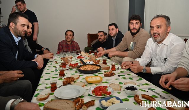 Başkan Aktaş, Gençlerle Sahurda Buluştu