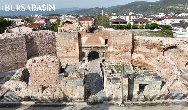 İznik'teki Roma Tiyatrosu ve Tarihi Surlar Açıldı!