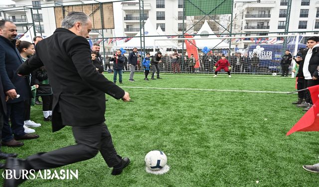 Nilüfer’e Yeni Futbol Sahası Hizmete Açıldı
