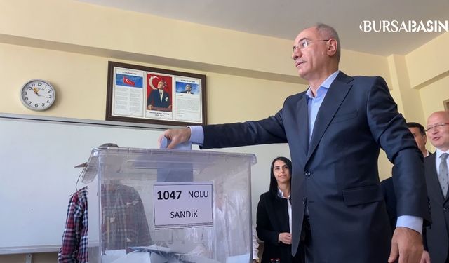 AK Parti Bursa İl Başkanı ve Genel Başkan Vekili Oy Kullandı