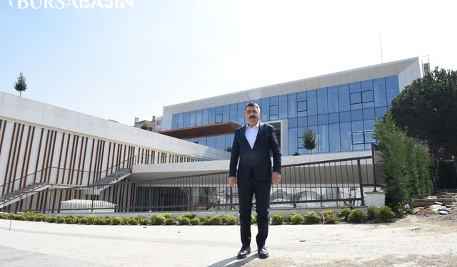 Yıldırım Belediyesi, Dr. Sadık Ahmet Spor Tesisi'ni Modernize Ediyor