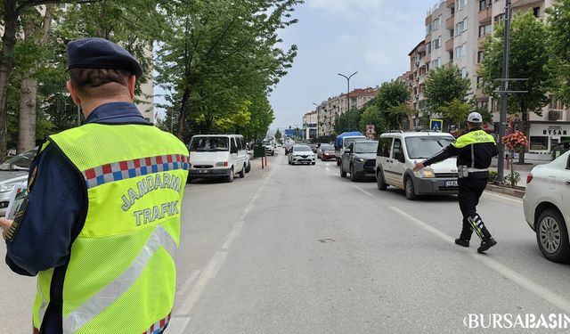 İnegöl'de Emniyet, Trafik Haftası'nda İllerde Uygulamalara Başladı