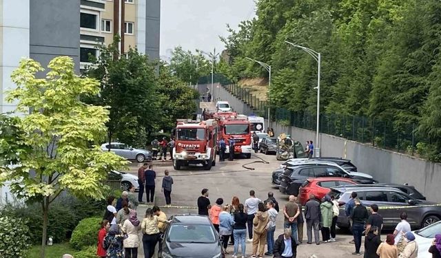 Alikahya'da Elektrik yangını paniği: İtfaiye yetişti