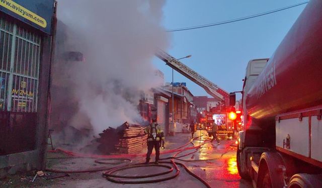 Bursa, Mobilya imalathanesinde dehşet yangın