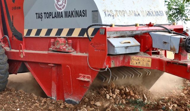 İnegöl’ün Taş Toplama Aracı, 6.800 Dönüm Araziyi Temizledi