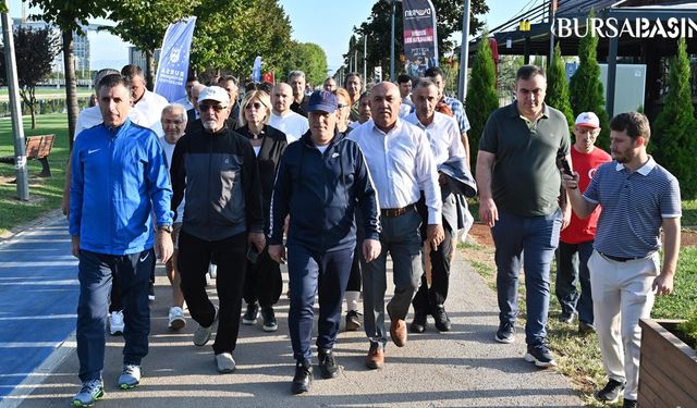 Başkan Bozbey Avrupa Hareketlilik Haftası'nda Parkta Yürüyüş Yaptı