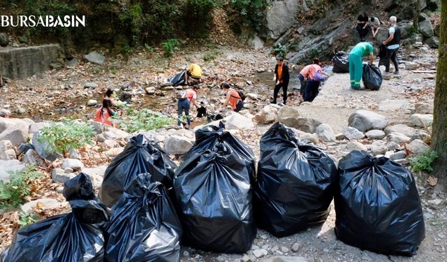 Osmangazi'de 'Let’s Do It Türkiye' ile Çöp Toplama Etkinliği