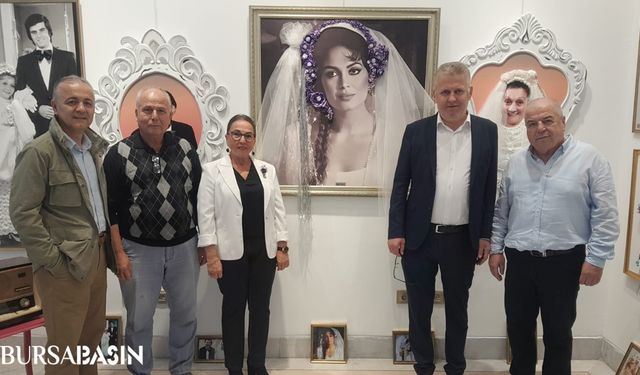 Belgin Ersavaş'ın "Nostalji" Sergisi Bursa'da Açıldı