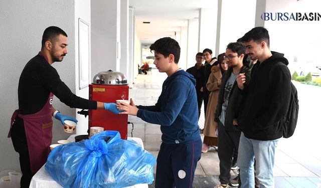 Osmangazi Belediyesi’nden Kütüphanede Ücretsiz Çorba