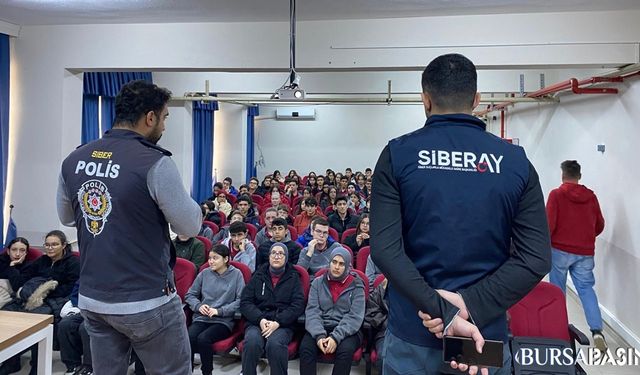 Bursa Emniyeti'nden Karacabey Lisesi'ne Siber Güvenlik Eğitimi