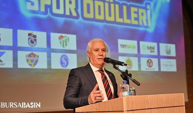 Başkan Mustafa Bozbey'e "Spora Katkı" Ödülü