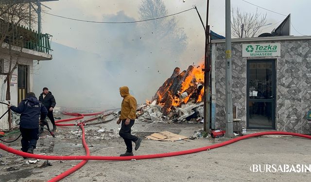 Osmangazi’de Geri Dönüşüm Tesisinde Yangın