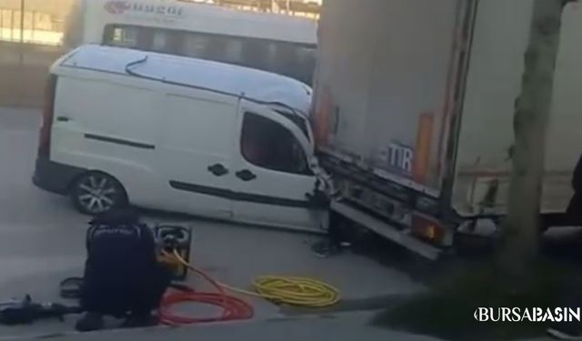 Tırın Altına Sıkıştı, Kendi Çabasıyla Kurtuldu