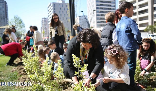 23 Nisan Parkı’na Miniklerden Renkli Dokunuş
