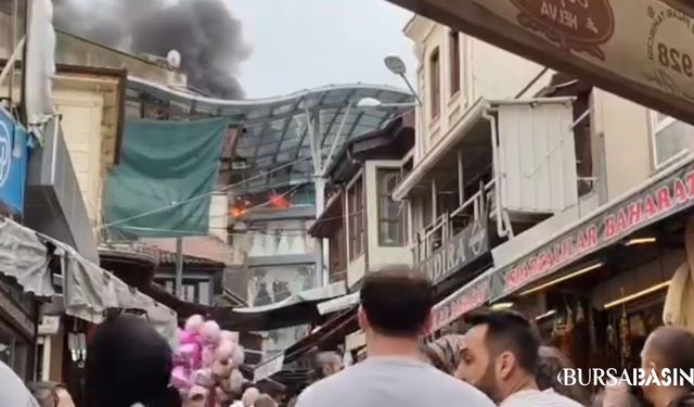 Bursa Uzun Çarşı’da Çatı Katında Yangın Paniği