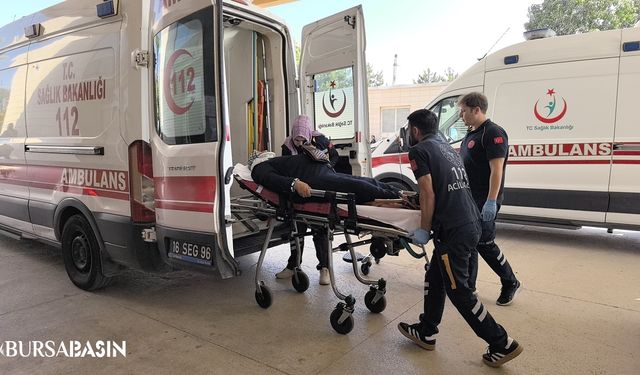 İnegöl’de iki otomobil çarpıştı: 4 kişi yaralandı