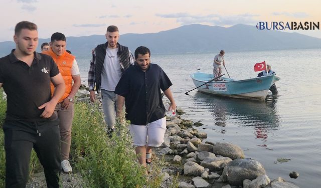 İznik Gölü'nde Mahsur Kalan Turist Kurtarıldı