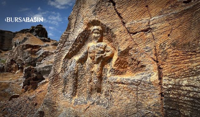 İznik’te 2 Bin Yıllık Herkül Kabartması Tahrip Edildi