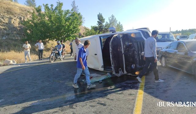 Şanlıurfa’da Servis Minibüsü Kaza Yaptı: 12 Yaralı
