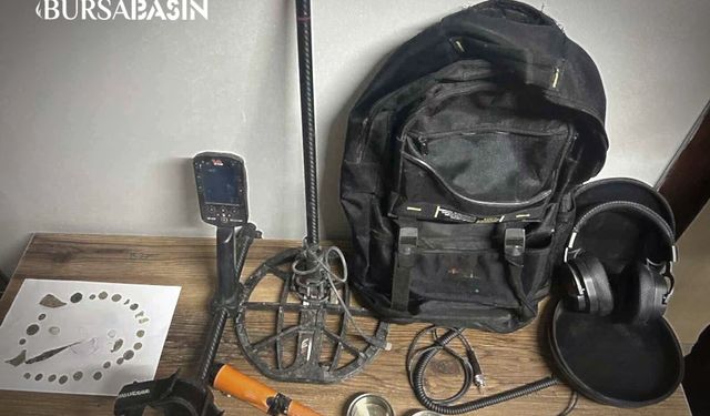 Bursa’da 27 tarihi eser ve dedektör ele geçirildi