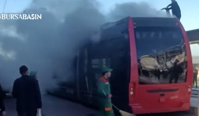 Bursa'da İpek Böceği Tramvayında Korkutan Yangın
