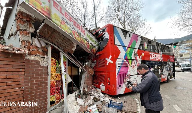 Bursa’da tur otobüsü fren boşalınca manava daldı