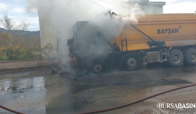 Bursa’da Seyir Halindeki Hafriyat Kamyonu Alev Aldı