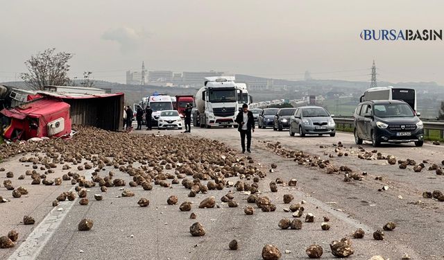 Pancar Yüklü Tır Kazası: 1’i Ağır 5 Yaralı