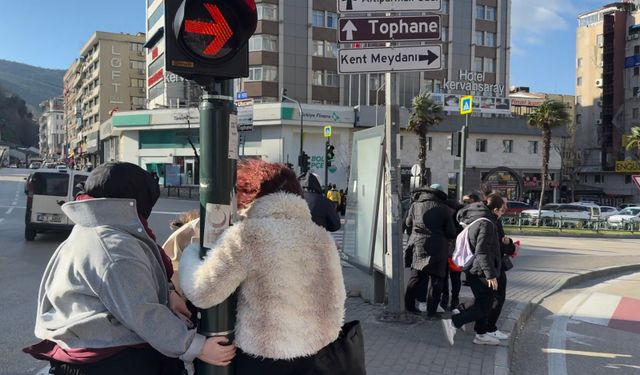 Bursa’da Şiddetli Lodos Hayatı Olumsuz Etkiledi