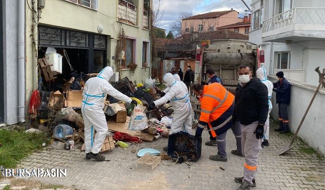 Nilüfer’de Çöp Eve Müdahale: 9 Kamyon Atık Çıkarıldı
