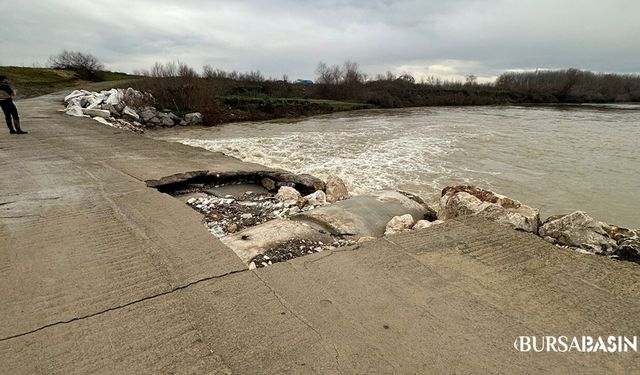 Yamanlı’da Hasarlı Köprü Alarm Veriyor