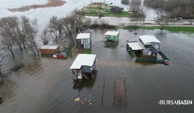 Ulubat Taştı: Akçalar’da Evler Sular Altında