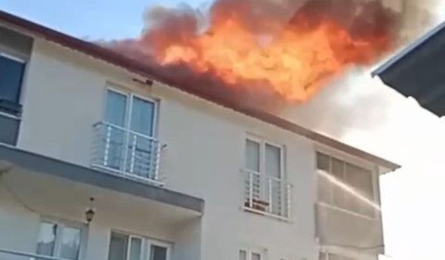 İznik’te Bacadan Çıkan Yangın Çatıyı Küle Çevirdi