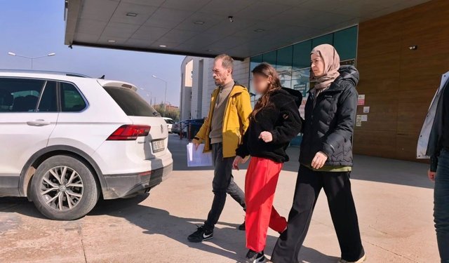 İnegöl’de genç kızlar arasında bıçaklı kavga!