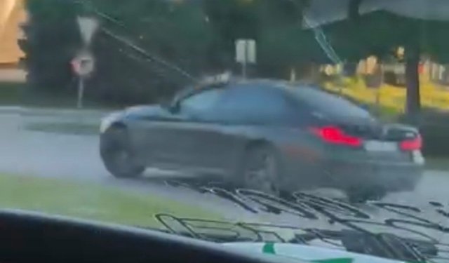 Bursa’da Trafikte Drift Tehlikesi Kamerada