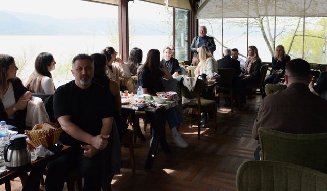 Nilüfer’in sultanları Gölyazı’da sezonu kapattı
