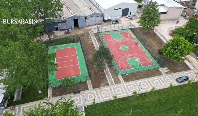 Bursa’da Mahalle Parkı Baştan Yenileniyor