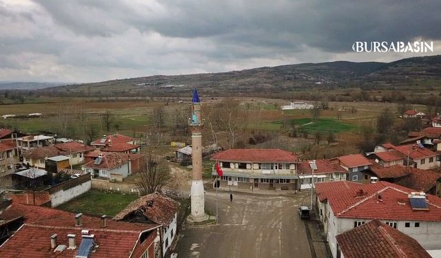 İnegöl’de Camisiz Minare Yıllara Meydan Okuyor
