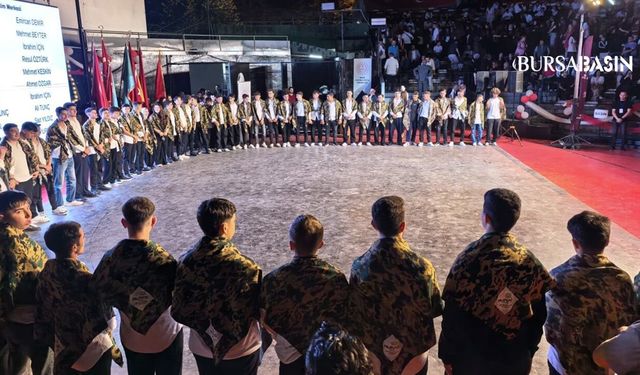 İnegöl’de 1087 Meslek Lisesi Mezunu Şed Kuşandı