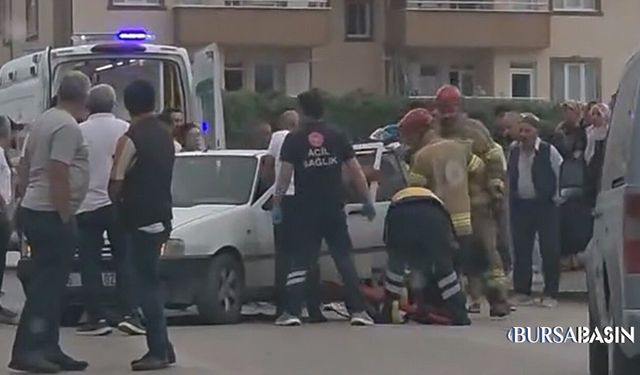 İnegöl’de Minibüs ile Otomobil Çarpıştı 9 Yaralı