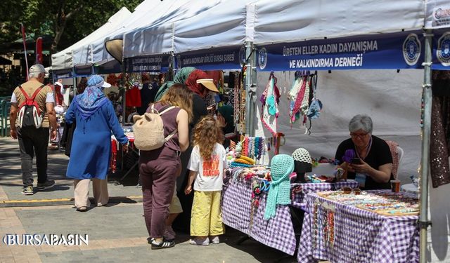 Bursa’da “Meydan Kadınların” Dayanışma Pazarı Açıldı