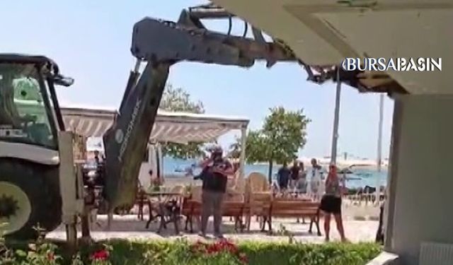 Gemlik'teki Balkon Yıkımı Tartışma Yarattı