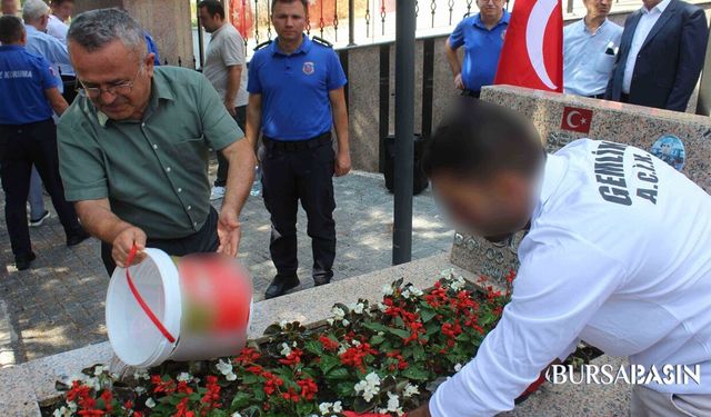 Gemlik'te Hükümlülerden Şehitlikte Anlamlı Vefa