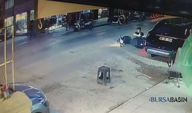 Bursa Gemlik’te Motosiklet Çukura Düştü