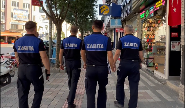 İnegöl’de Zabıtadan Kaldırım İşgali Denetimi