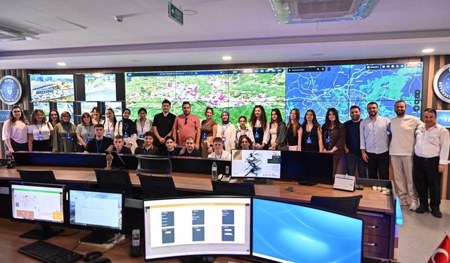 Bursa'da Stajyerlere Belediyecilik Sahasında Uygulamalı Eğitim