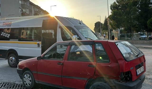 İnegöl’de zincirleme kaza: 1’i ağır 4 yaralı