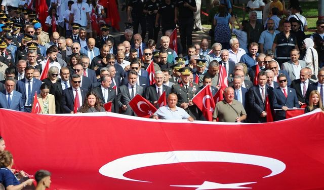 Bursa’nın Kurtuluşunun 104. Yılı Coşkuyla Kutlandı